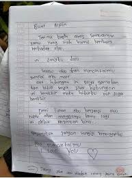 Mereka berbulan madu disana, dan di akhir minggu aisha memberi kejutan ke fahri bahwa flat ini miliknya, dan ia dan fahri akan menempati flat ini, akhirnmya dengan bebrapa pertimbangan fahri. Ayat Ayat Cinta Gantung Diri Sebab Putus Cinta Terjadi Facebook