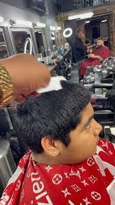 Mike Laury's Instagram, Twitter & Facebook