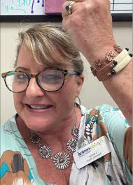 Showing off paparazzi jewelry