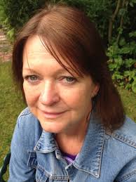 Sarah Binns's Instagram, Twitter & Facebook