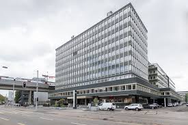 Vor allem das filialnetz muss federn lassen: Ubs Baut Seine Digital Factory Aus Computerworld Ch