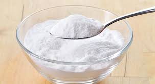 Les nombreuses caractéristiques du bicarbonate en font un produit magique, tout simplement parce que son utilisation est quasiment sans limite alors que son prix est très bas, c'est l'une des produits les plus populaires du moment et l'une des recettes. Menage Les Meilleures Utilisations Du Bicarbonate De Soude A La Maison Bio A La Une