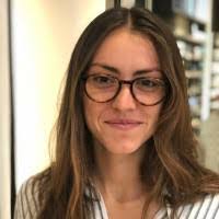 Annie Lavender's Instagram, Twitter & Facebook