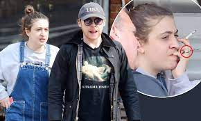 British actress georgia groome was born on 11th february, 1992 in nottingham, england. Rupert Grint And Georgia Groome Spark Marriage Rumours As Actress Wears A Band On Her Wedding Finger Daily Mail Online