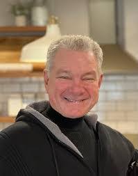 Natalie Conde's Instagram, Twitter & Facebook