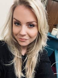 Dana Denton's Instagram, Twitter & Facebook