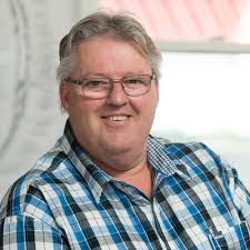 Derrick Kennedy's Instagram, Twitter & Facebook