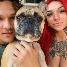 Danielle Pernice's Instagram, Twitter & Facebook