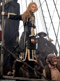 I have a fairly strong opinion on the subject, so i made this video to try and illustrate my point. Keira Knightley Secretly Filming Pirates Of The Caribbean Scenes On The Gold Coast Daily Mail Online