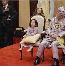 Yang teramat mulia raja azlan muzzaffar shah ibni sultan nazrin muizzuddin shah (dilahirkan pada 14 mac 2008 di hospital pakar damansara, selangor). Wajah Wajah Comel Ytm Raja Nazira Safya