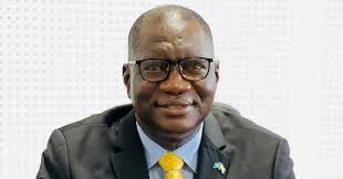 Folk singer Fantacee Wiz serves Iftar to her fan club