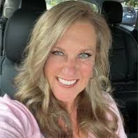 Amy Pastore's Instagram, Twitter & Facebook