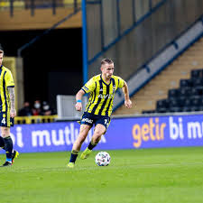 Dimitrios pelkas, 27, from greece fenerbahce sk, since 2020 attacking midfield market value: Ugx7y5g6cvzrqm