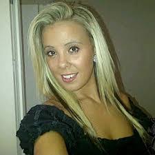 Candice Larkin's Instagram, Twitter & Facebook