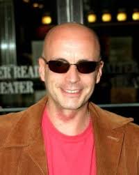 Актёры, режиссер и создатели сериала Ла-Брея (2021-2024)