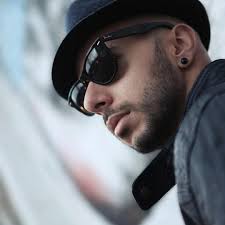 Stream Nick Elia music