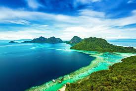 Kedua wilayah malaysia ini dipisahkan oleh kepulauan danau : 10 Pulau Menarik Di Sekitar Semporna Sabah Rileklah Com