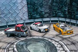 カープラモデルで 頭文字d の世界を再現 マンガ風塗装で話題のshingaさんにお仕事場で取材 クルマとカスタムで暮らしをカエる カエライフ custom enjoy life 2020 自動車模型 カー 頭文字d