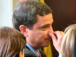 Los Vives no aceptaron cargos por AIS