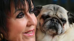 Käfer-Witwe Uschi Ackermann in großer Sorge