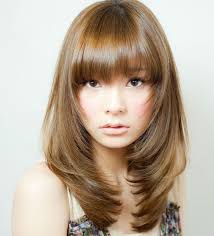 30 Cute Medium Shoulder Length Hairstyles For Women 2021 Guide