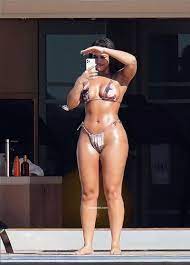 Lori Harvey Nude and Sexy Photo Collection - Fappenist