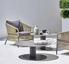 Basic coffee table styling can be broken down into 1 main idea: Big Varaschin Coffee Table Coffee Table