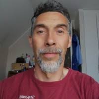 Roberto Cáceres Yañez