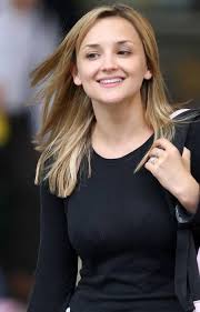 Phoebe adele gates, nicknamed 'adele,' is one of the gates's youngest daughters who seems to be another valuable asset in his life. Gtr Variedades A Passionate For Language On Twitter Conhecam As Filhas Do Bill Gates Phoebe Adele Gates Jennifer Katharine Gates