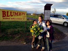 We always deliver flowers by hand using our own same day flower. Cut Your Own Flowers Blumen Zum Selbstschneiden Travel Events Culture Tips For Americans Stationed In Germany