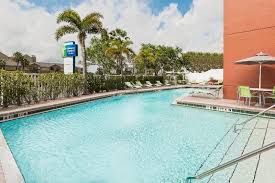 For the price, the rooms were very nice, comfortable, and well worth. Holiday Inn Express Hotel Suites Universal International Drive Area Orlando Fl Hotelopia