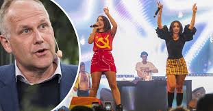 De finns ju i överflöd och ofta med en otroligt pinsam men stark personkult kring dem hahaha. Aftonbladet On Twitter Jonas Sjostedt Om Rebecca Fionas Kladkupp Symbol For Nagra Av 1900 Talets Varsta Fortryckarstater Https T Co Vl3y0mvusc Https T Co Ckxlpz4qwv