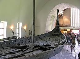 The ships were powered by oars or by the wind, and had one large, square sail, most probably made from wool. Viking Ships Wikiwand