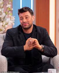 He is an english singer and actor and probably best known as a member of the british band blue with lee ryan, antony. Duncan James Details The Shocking Homophobic Abuse He S Received From Fans Aktuelle Boulevard Nachrichten Und Fotogalerien Zu Stars Sternchen
