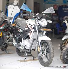Info terbaru modifikasi motor vixion: Bertemu Yamaha Old Vixion 2015 New Old Stock Harga Rp 50 Jutaan Pertamax7 Com