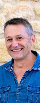 les prémices de l'aile ouest Extension de l'hôtel de ville :