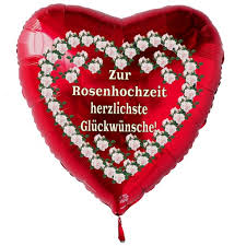 Herzliche glückwünsche zur rosenhochzeit für grußkarten und sms gratulationen. Roter Herzluftballon Zur Rosenhochzeit Herzlichste Gluckwunsche Folienballons Inklusive Helium