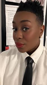 This morning I had an opportunity to guest lecture @golisanoinstitute for  business & entrepreneurs where my book Secrets Of A Well Dressed Brand :  The Art Of Increasing Your Perceived value. Which is ...