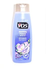 Vo5 Blooming Freesia With Aloe Vera Moisturizing Shampoo 12 5 Fl Oz Marketcol Moisturizing Shampoo Shampoo Aloe Vera