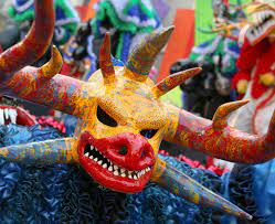 The ponce carnival is one of the largest festivals that takes place in ponce and features parades, floats, vejigantes, music and more. Vejigante Creator Of Carnival Masks Brings Puerto Rican Tradition To Hartford Repeating Islands