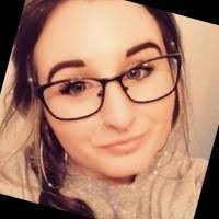 Rosalyn Mckay's Instagram, Twitter & Facebook