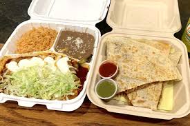 Just a few miles west of downtown san diego lies ocean beach, one of the few remaining classic california beach towns. 7 Of The Best Restaurants On The Beach In San Diego American Eats