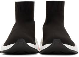 You can request a return or an exchange for any product within 30 days from the delivery date. Balenciaga Speed Trainer Black Red Arianno