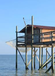 Check spelling or type a new query. Ces Petites Cabanes En Bois Sur Pilotis Servent A La Pratique De La Peche Au Carrelet Une Technique Maison Sur Pilotis Cabane De Pecheur Maison Flottante