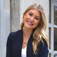 Nicole Luczynski's Instagram, Twitter & Facebook