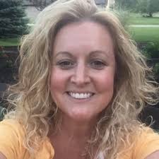 Julie Stevens (@me1stevens)