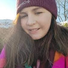 Heather Keay's Instagram, Twitter & Facebook