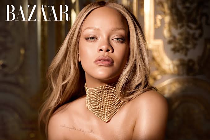 Diện mạo của Rihanna trong vai nàng thơ J'Adore của Dior | Harper's Bazaar  Việt Nam