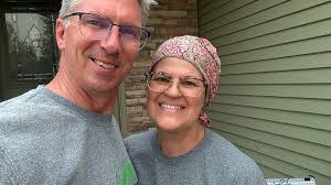 Deanna Earle's Instagram, Twitter & Facebook