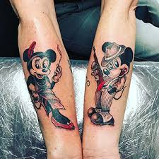 Bis ein tattoo vollständig verheilt ist, also auch unter der haut dauert es ca. Tattoo Nachbehandlung Tattoostudio Piercingstudio Munchen Sendling Aesthetic Art